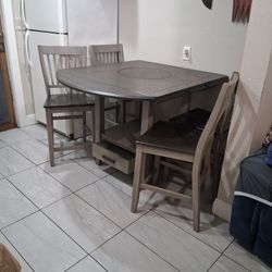 Kitchen Table Retractable With 4 Tall Chairs 