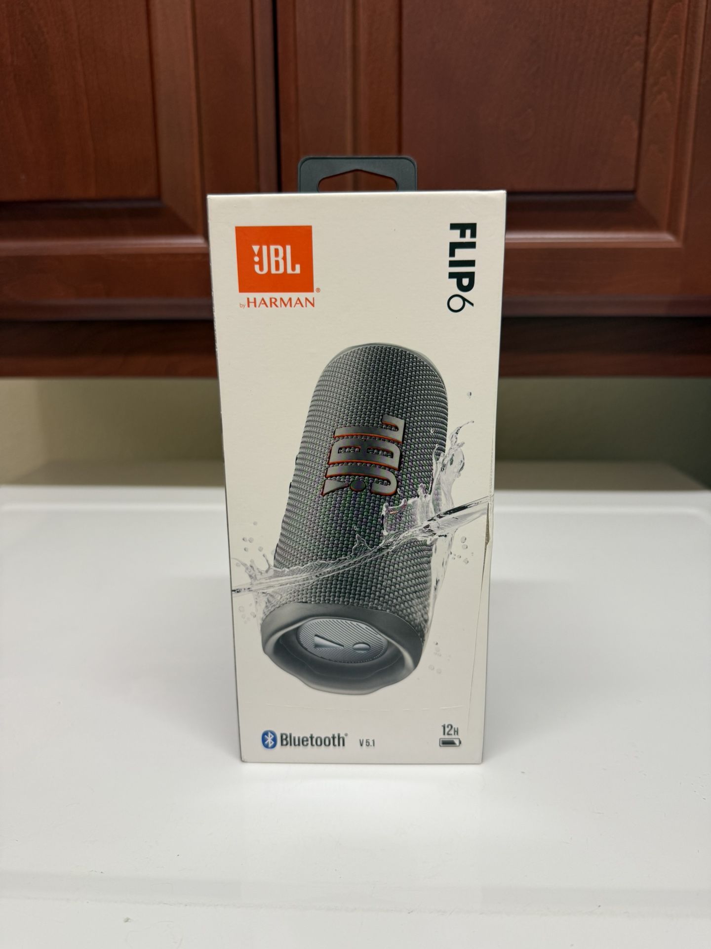 JBL Flip 6 - Portable Waterproof Bluetooth Speaker - Silver