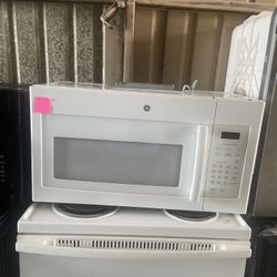 White GE Microwave 