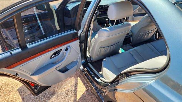 2000 BMW 5 Series