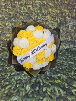 Happy birthday  yellow and white forever roses
