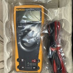 Fluke 23 III Multimeter 