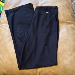 Women’s Nike Dry Fit Exercise Pants Size8-10