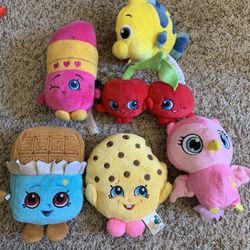 Shopkins and Dr Seuss stuffed animals
