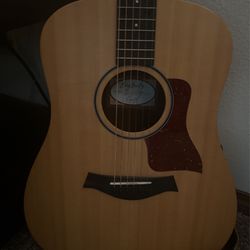 Big Baby Taylor Electric/Acoustic