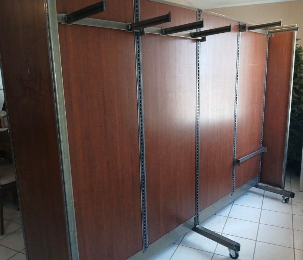 Mueble De Metal Y Madera