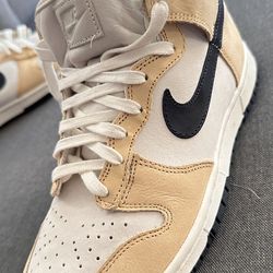 Nike women’s shoes 8.5