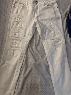 American Eagle White Distressed Denim Jeans