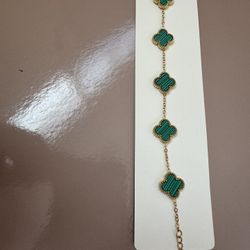 Green Flower Bracelet 