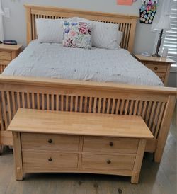 Used Queen Bedroom Set