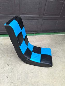 Game 🎮  chair
