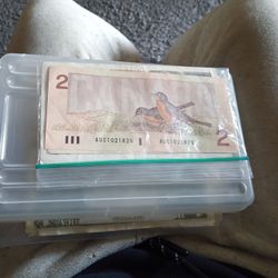 Two Dollars Canadian Note 