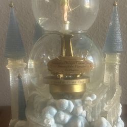 Disney TinkerBell Share a Dream Come True Snow Water Globe Parade Castle