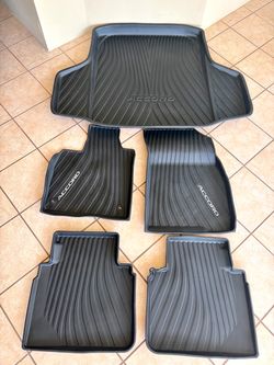 2022-2026 Honda Accord all weather floor mats - Like New!