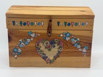 Wooden trunk box