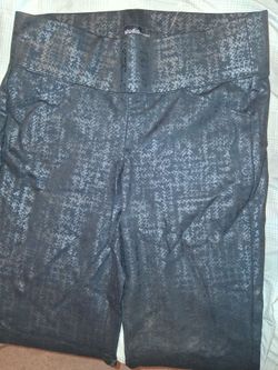 Torrid Black and gray leggings size 0