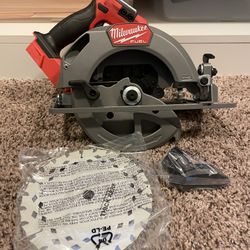 New M18 FUEL 7-1/4” CIRCULAR SAW (Tool Only Solo Herramienta)