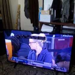 Philip's Smar TV  50" Inch  5000 Series 50PFL5602/F7 50" Inch 4K Smart LED Ultra HDTV WITH  Remote Control Included 