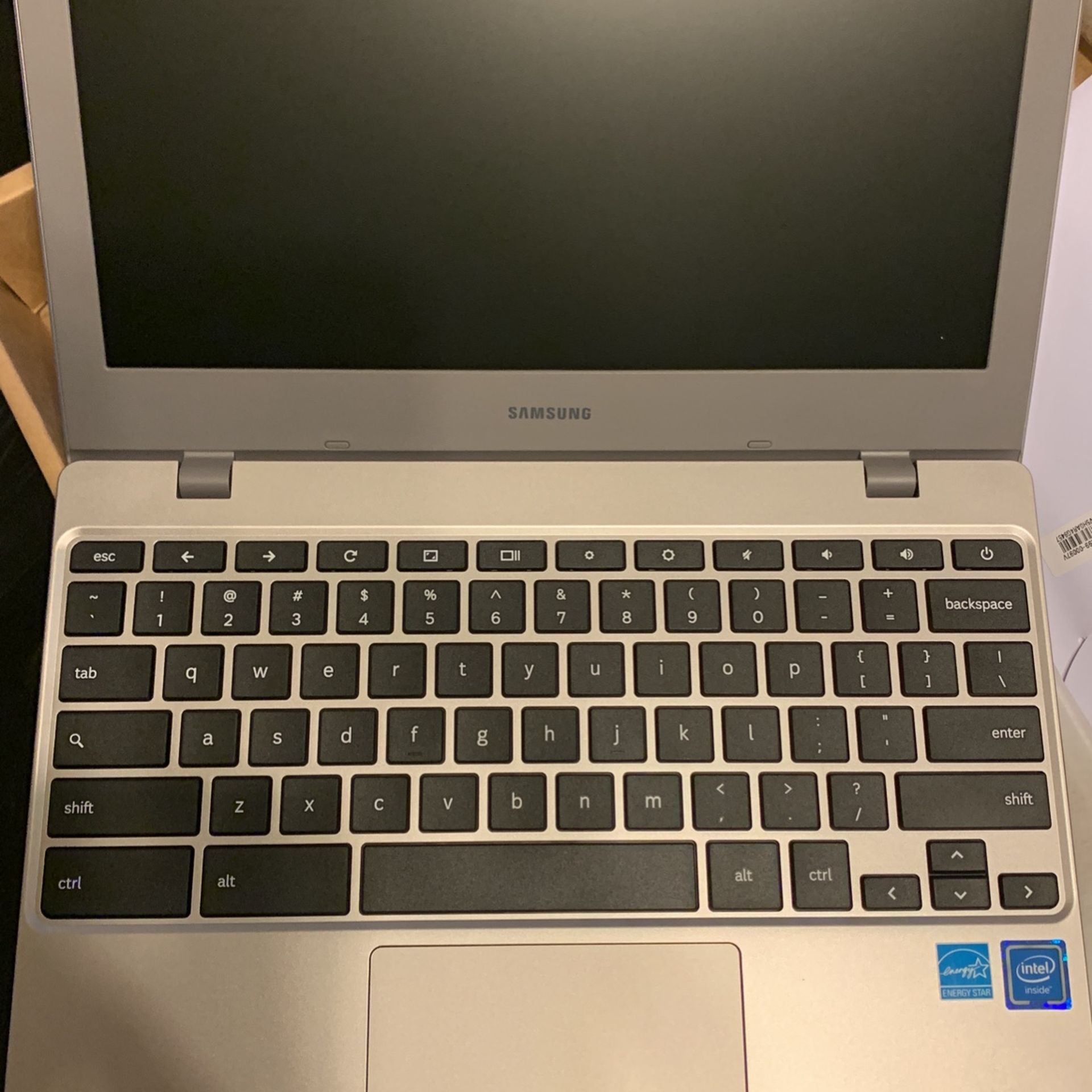 Samsung laptop (New)