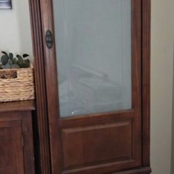 Entertainment Cabinets 