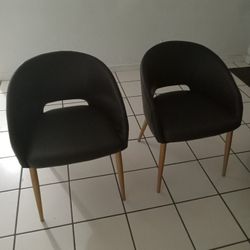 Brown Leather Chair Two Of Them  Thumbnail