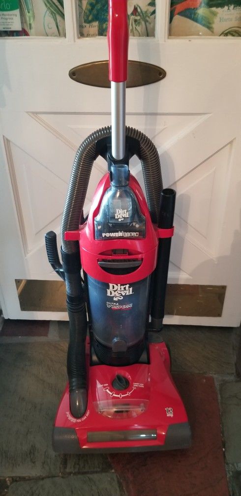 DIRT DEVIL VACCUUM Ultra Vision Turbo 12 amp