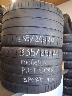 Pair of 335/25/R20 with 70%of tread or life MICHELIN PILOT super sport  HABLAMOS ESPAN̈OL