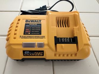 DEWALT FLEXVOLT 20V MAX Fan Cooled Fast Charger