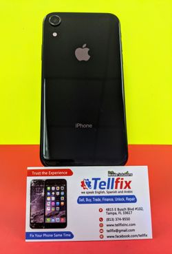 iPhone 8. 64GB. Factory unlocked 🔓 Like new condition 🎁 With warranty 🧾