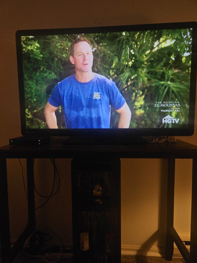 50" Magnavox TV