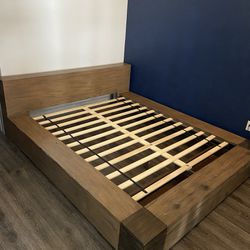 Wood platform Bed Frame 