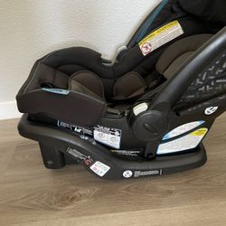 Infant Car seat Plus Base