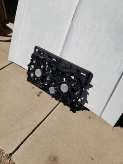 2021-23 Nissan Rogue  Fan Assembly 