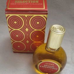 Vintage Avon Collectible Bottle Decanter Gentleman's  Selection  New With Box