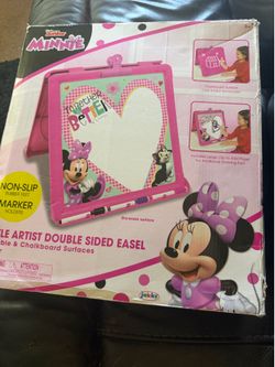 Minnie mouse easel