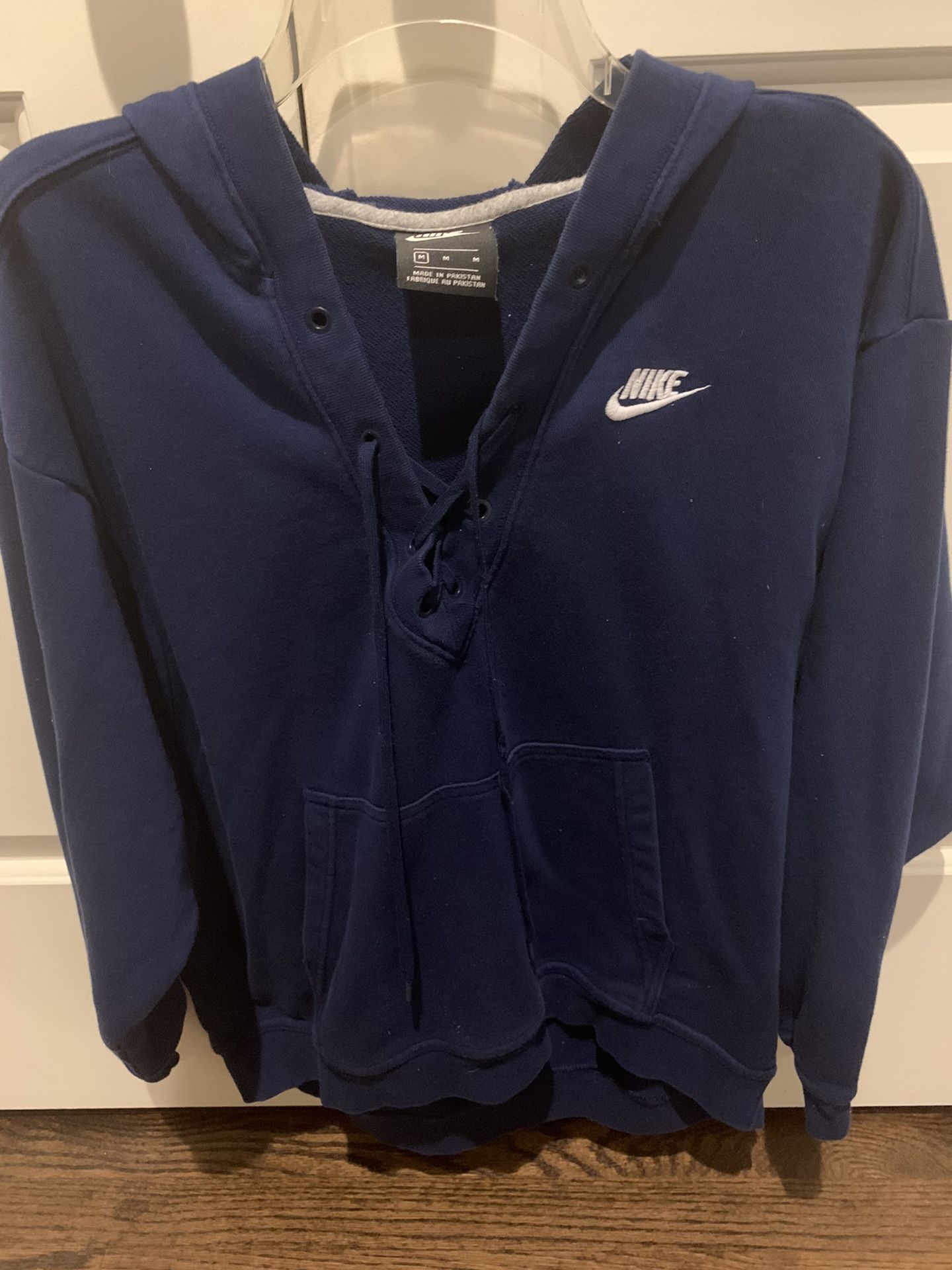 Nike Ladies Sweatshirt Nice For Mothers Day M