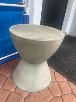 Lightweight concrete side table