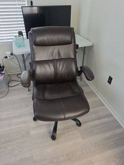 **Moving sale, 3 days left** Brown Leather High-Back Executive Office Chair