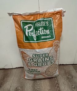 Kruse's Perfection Super Grains & Grubs Chicken Scratch