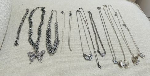 Great Lot Of Lady Necklaces And rings!