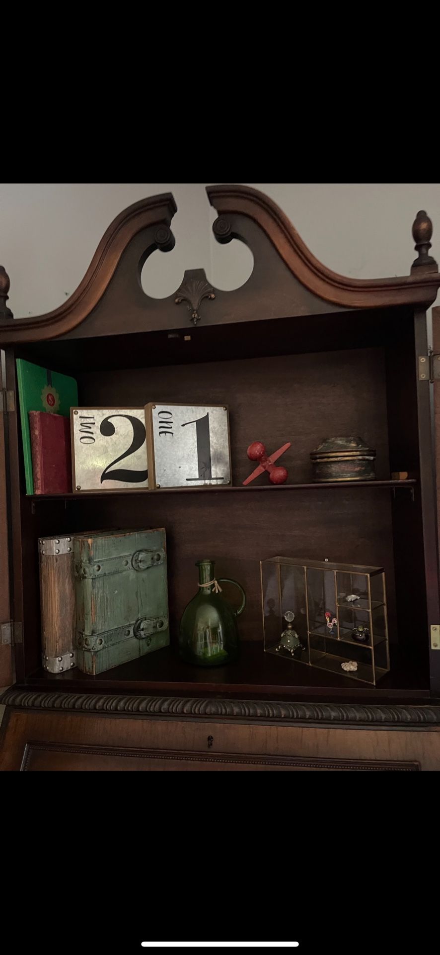 Cabinet Antique