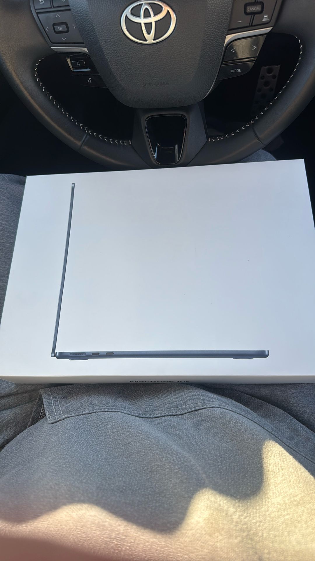 Apple MacBook Air 13 Inch Laptop M4 Chip