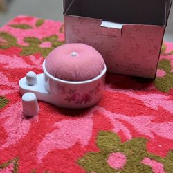 Pincushion With Thimble 