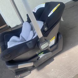 Nuna infant Car Seat