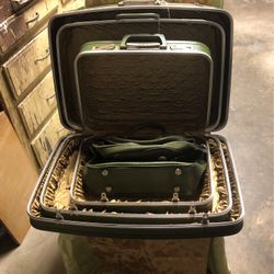 HC Suitcases Set Of 4 