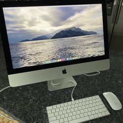 Apple iMac 21.5, 2017 (8gb RAM, Core i5) -KEYBOARD AND MOUSE NOT INCLUDED