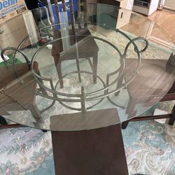 Round Glass Dining Table And 4 Chairs 
