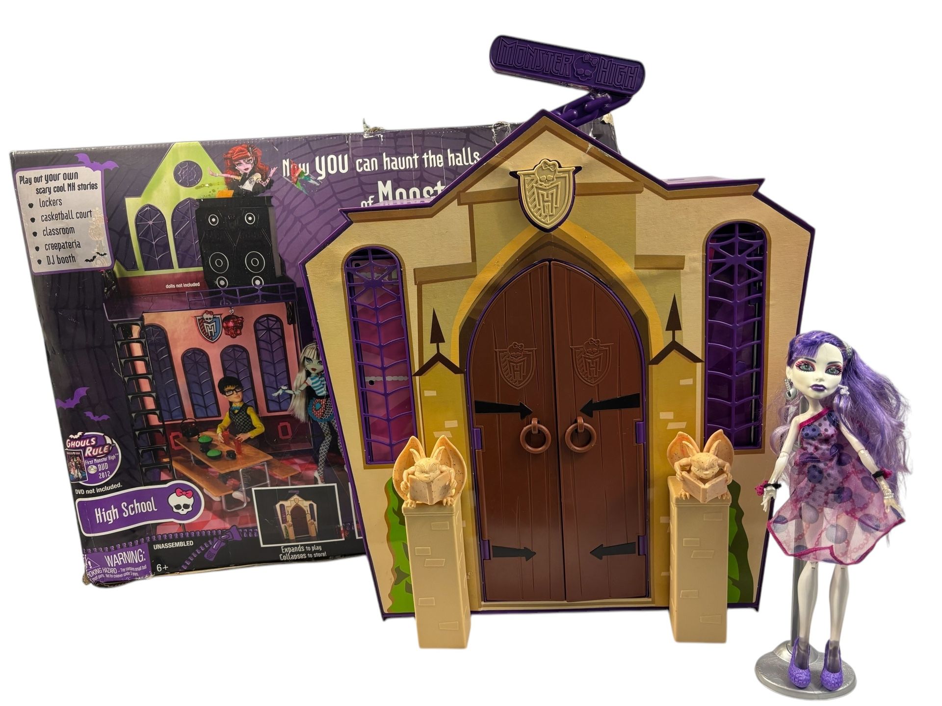 Monster High - High School Play Set with Spectra Vondergeist