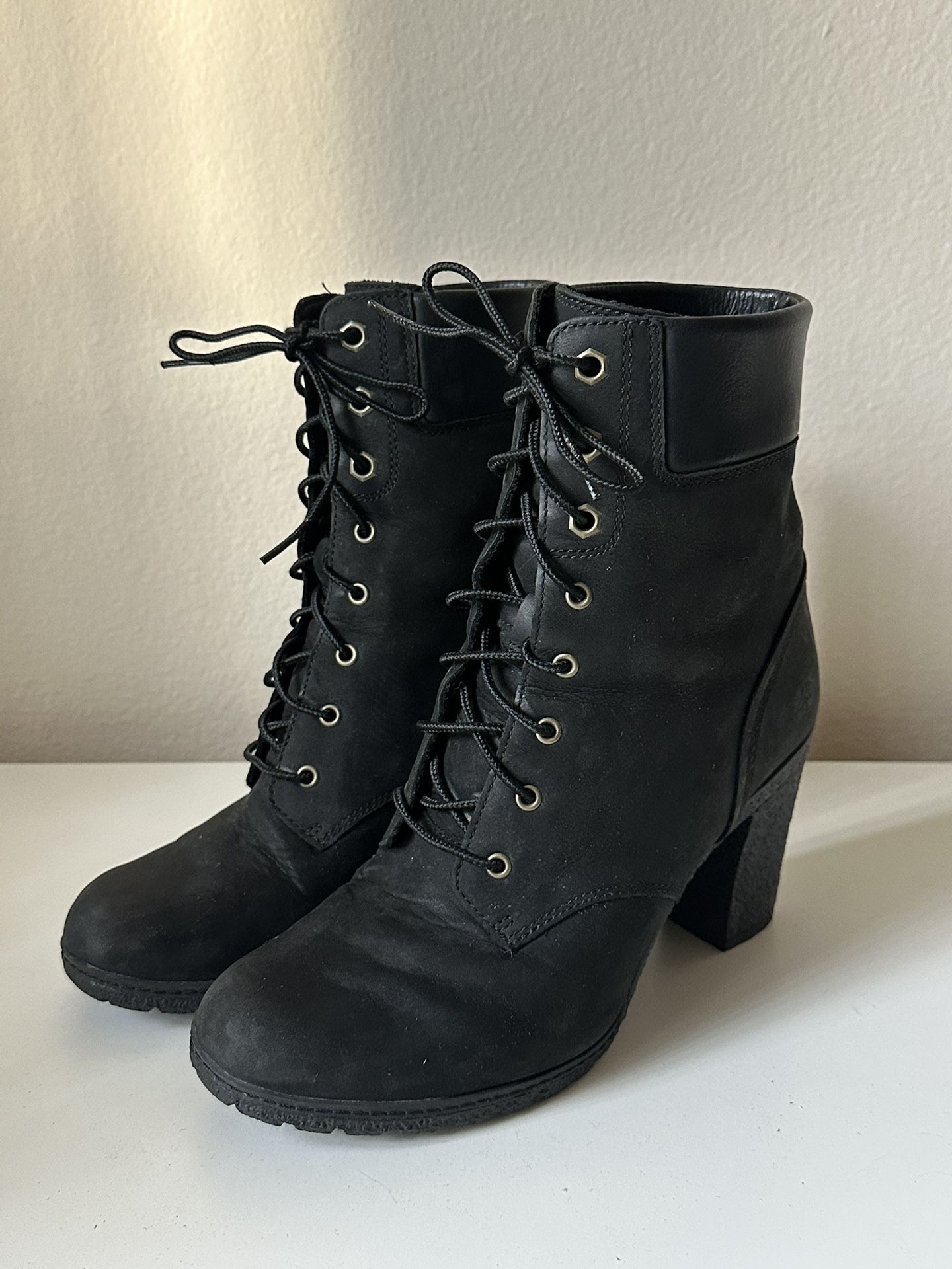 [Timberland] Black Lace-Up Boots