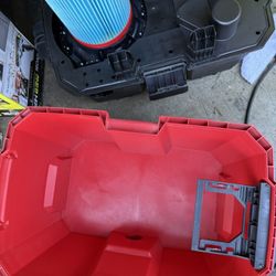 Milwaukee 0910-20 FUEL 18V  Brushless 6 Gal Wet/Dry Vacuum/ No Hoses(M79-D2)